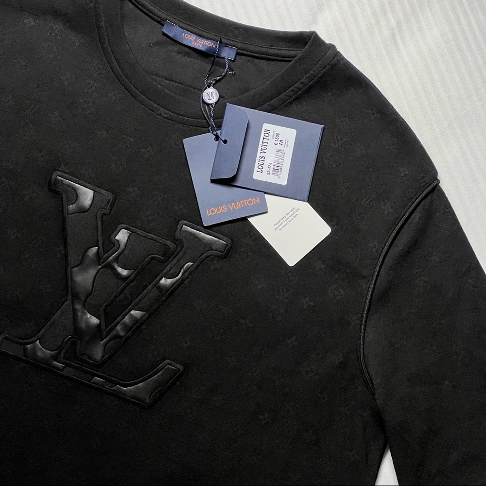 NWT Men’s Louis Vuitton Tshirt